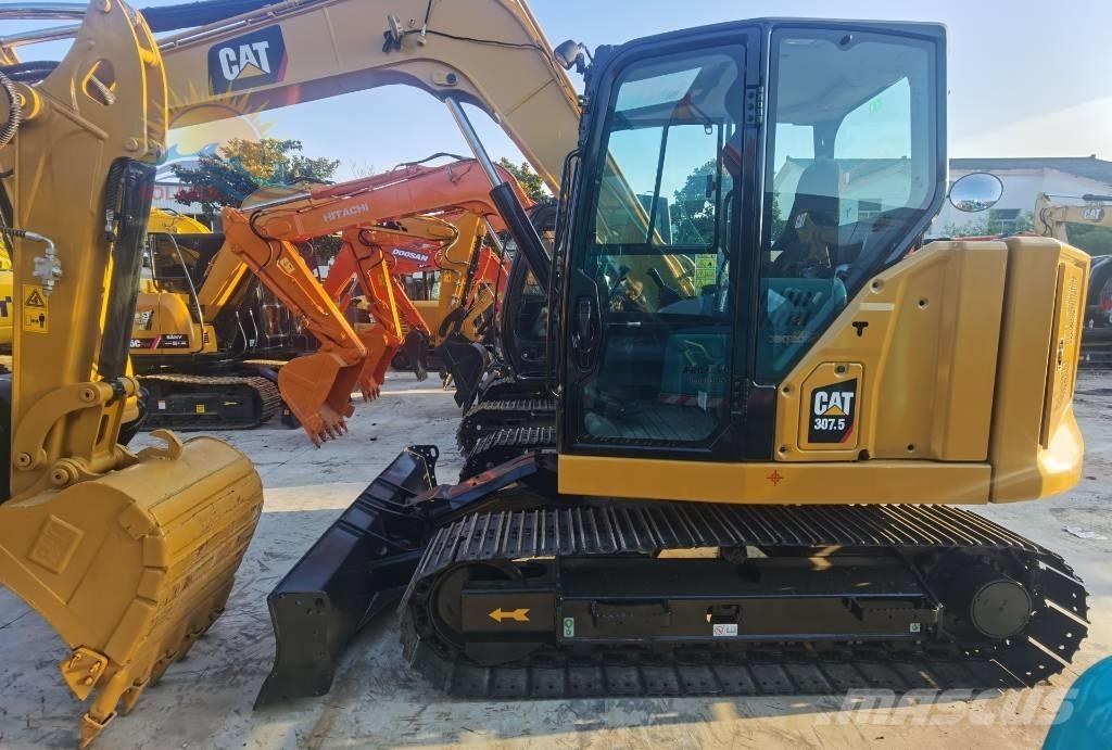 CAT 307.5 Midi excavators  7t - 12t