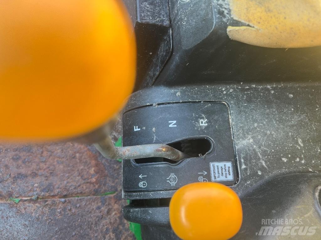 John Deere Gator TS Utility machines