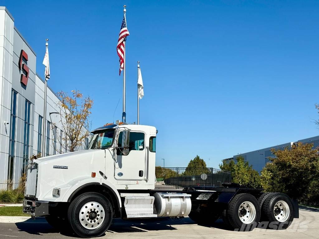 Kenworth T 800 Truck Tractor Units
