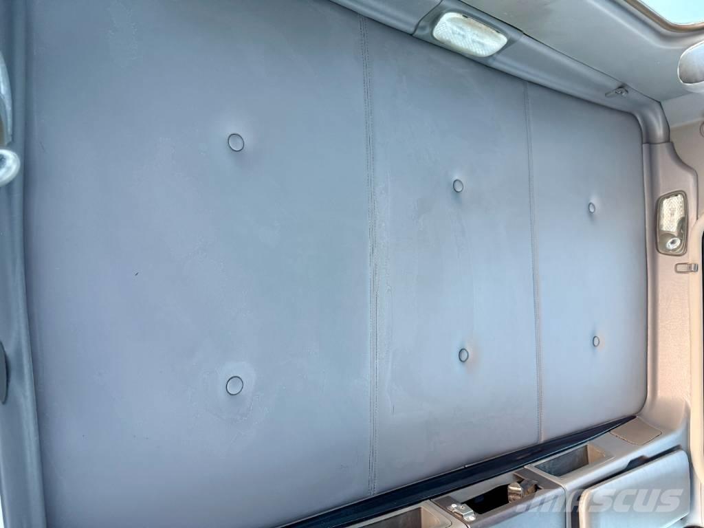 Kenworth T 800 Truck Tractor Units