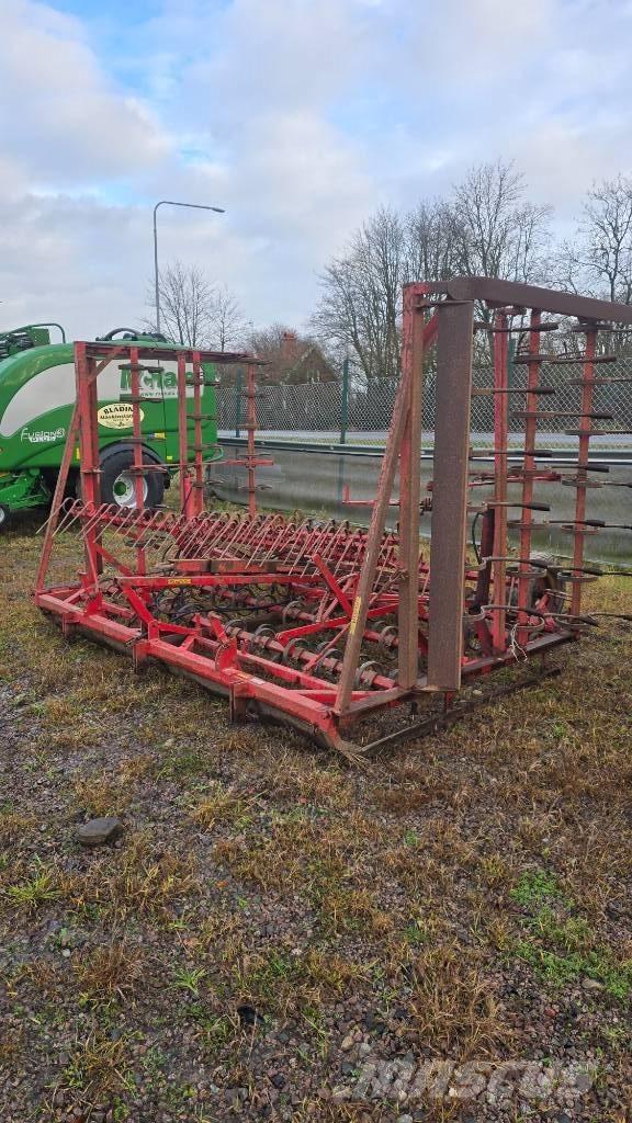 Väderstad Medharv Harrows