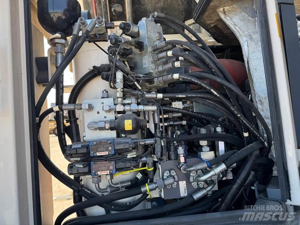 Wirtgen W 100 CFI Asphalt cold milling machines