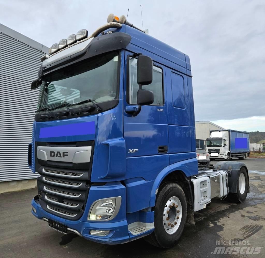 DAF XF 530 Unfall Truck Tractor Units