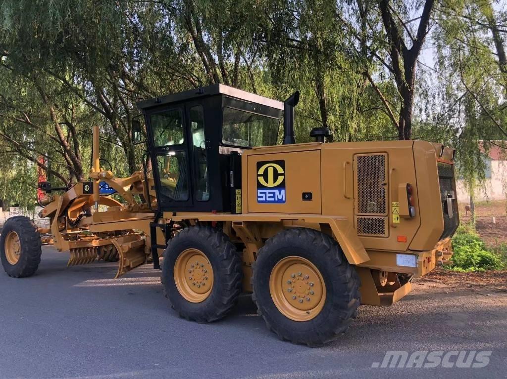 SEM 915 motor grader Graders