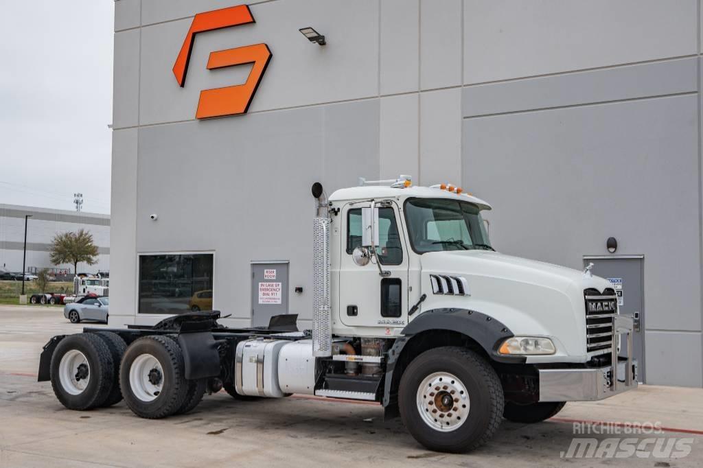 Mack Granite GU 813 Tipper trucks