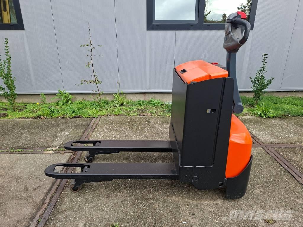 BT LWE 160 Low lifter