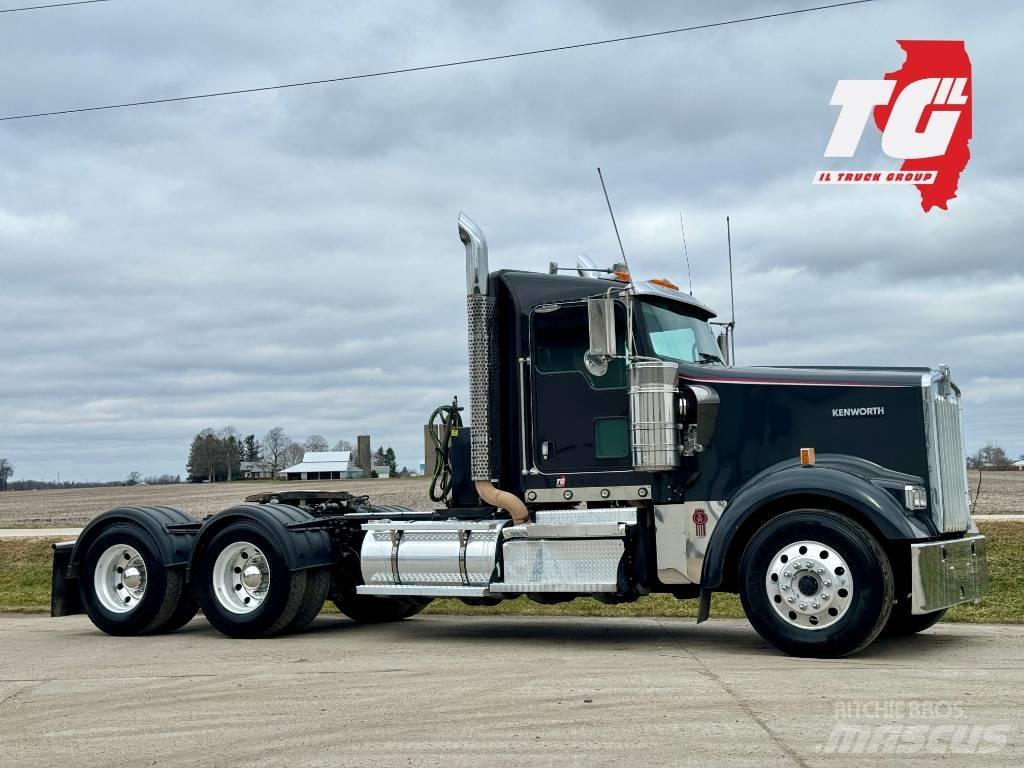 Kenworth W900 Truck Tractor Units