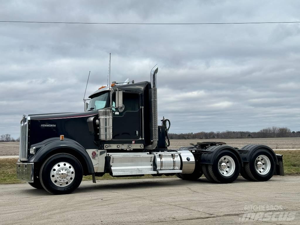 Kenworth W900 Truck Tractor Units