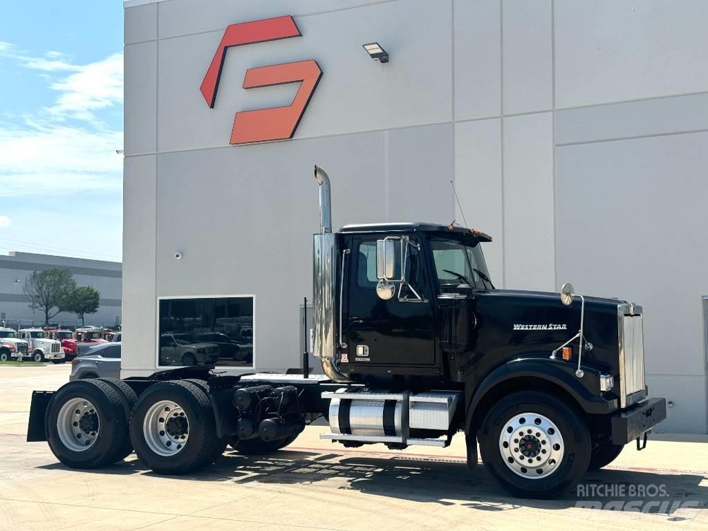 Western Star 4900 Truck Tractor Units