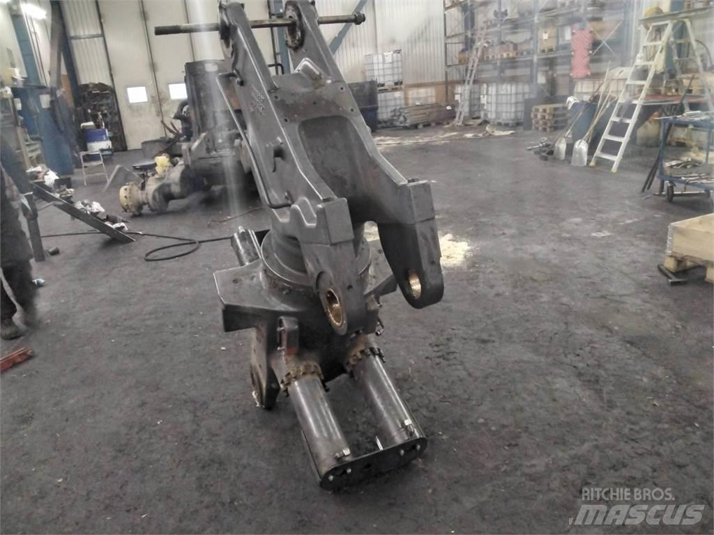 John Deere CH9 Harvester cranes
