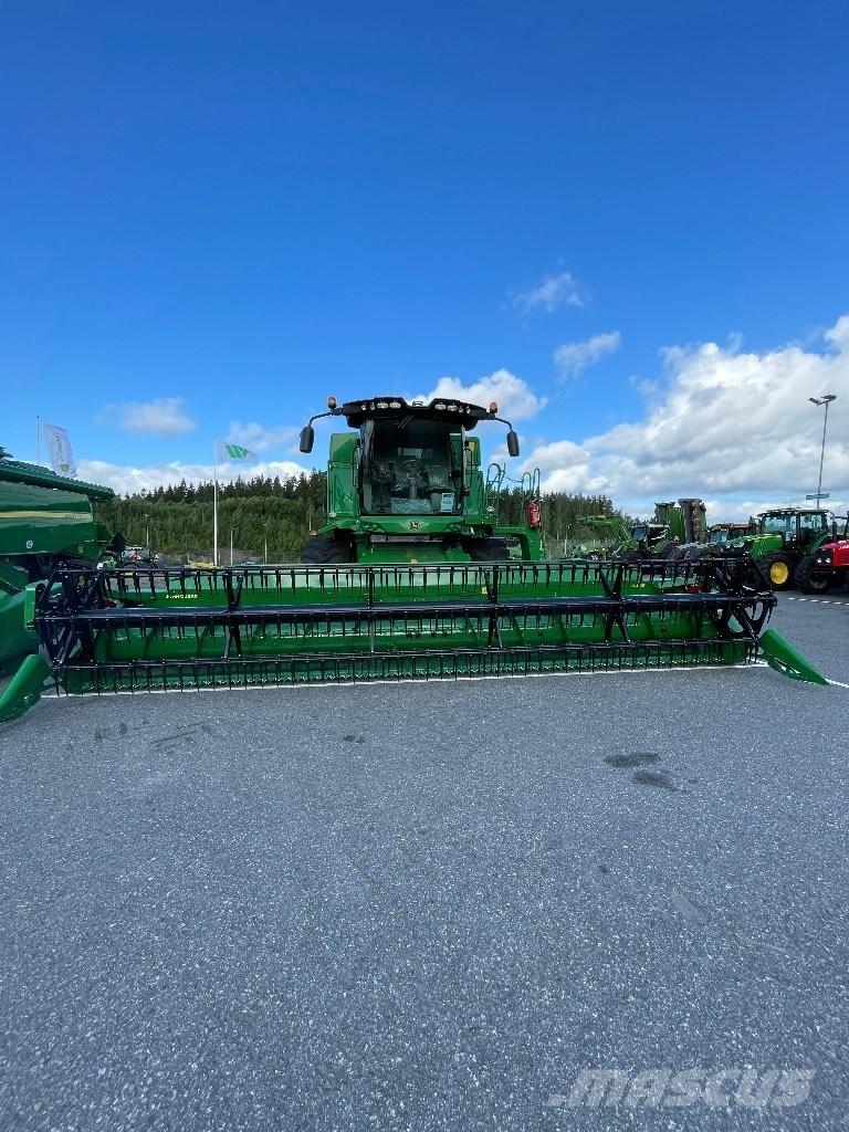 John Deere T 550 Combine harvesters