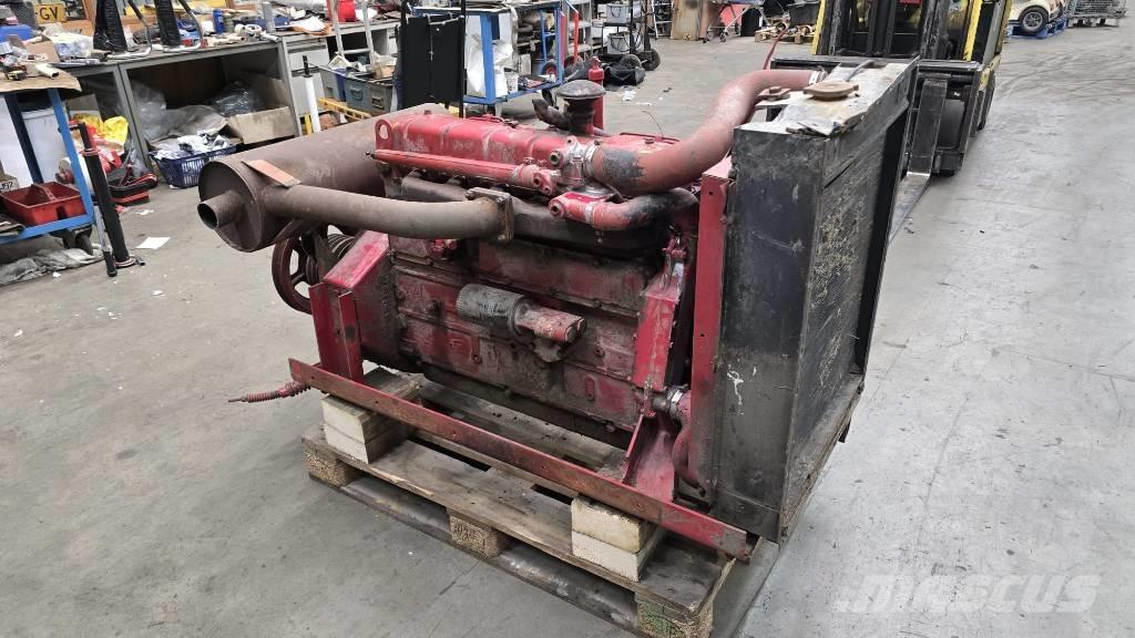 IHC D-310 F2 Engines