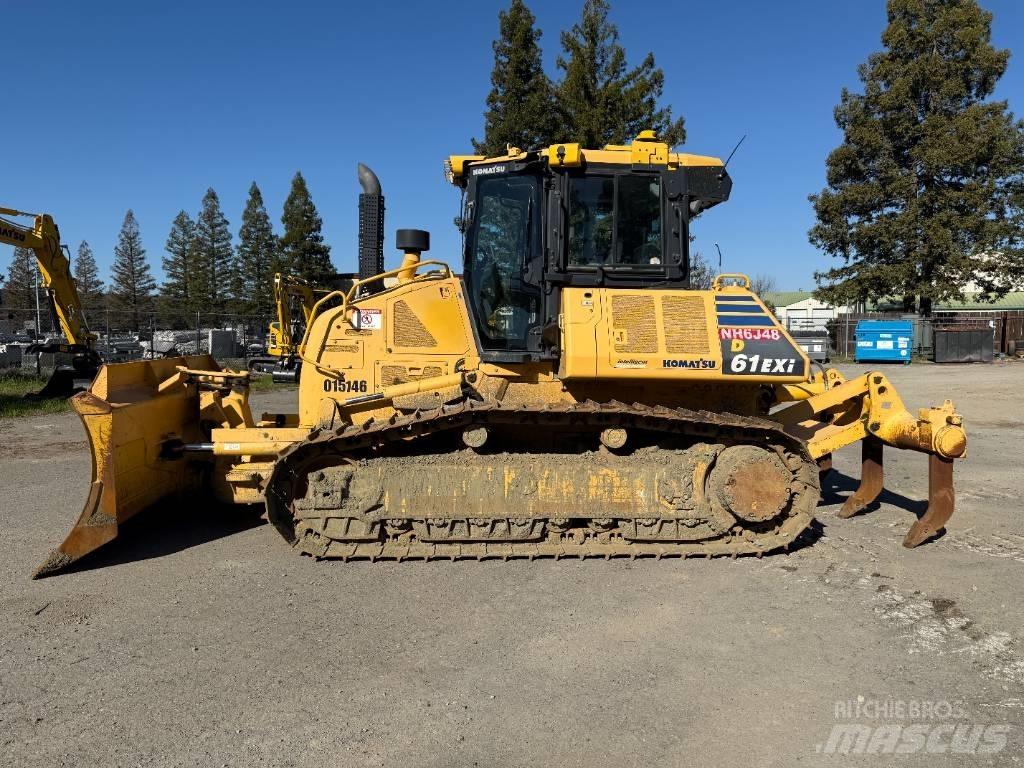 Komatsu D61EXi-24 Crawler dozers