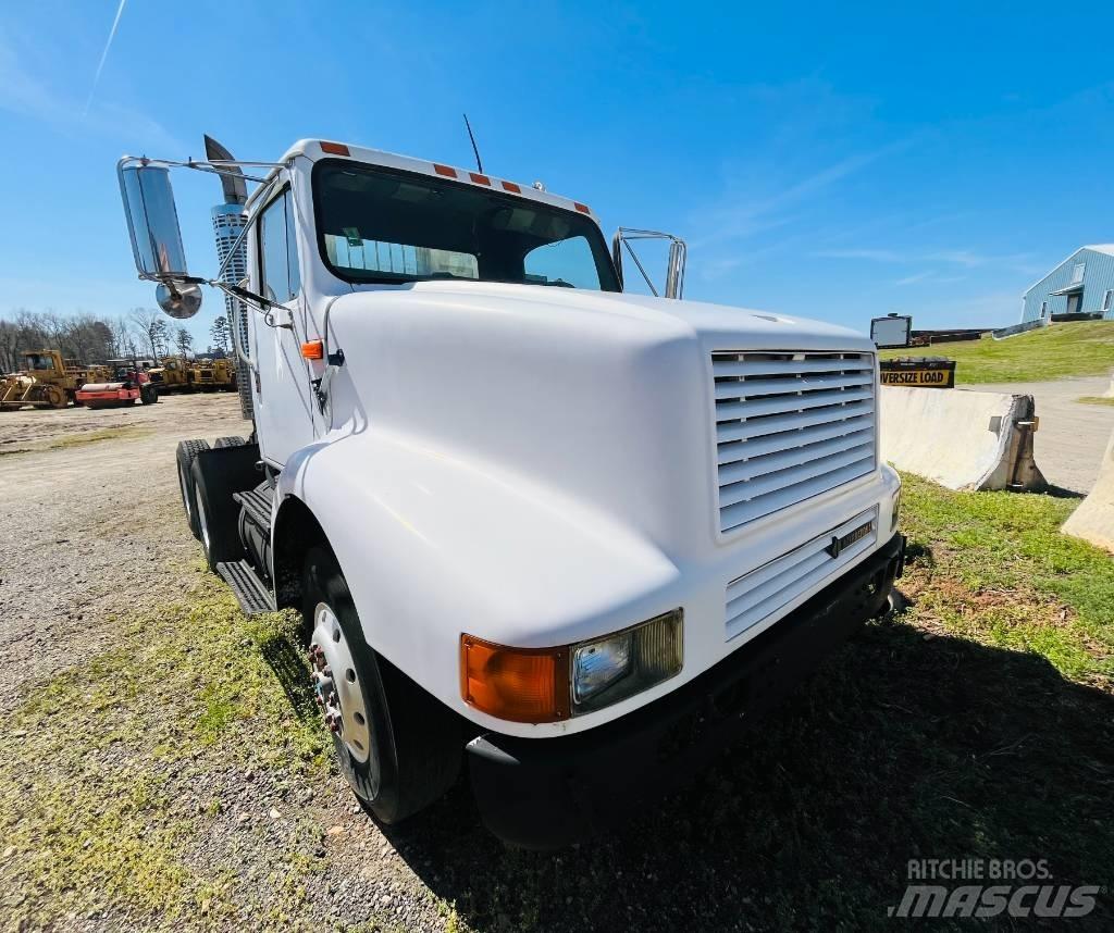 International 8200 Truck Tractor Units
