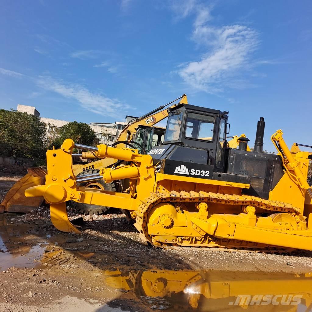 Shantui SD 32 Crawler excavators
