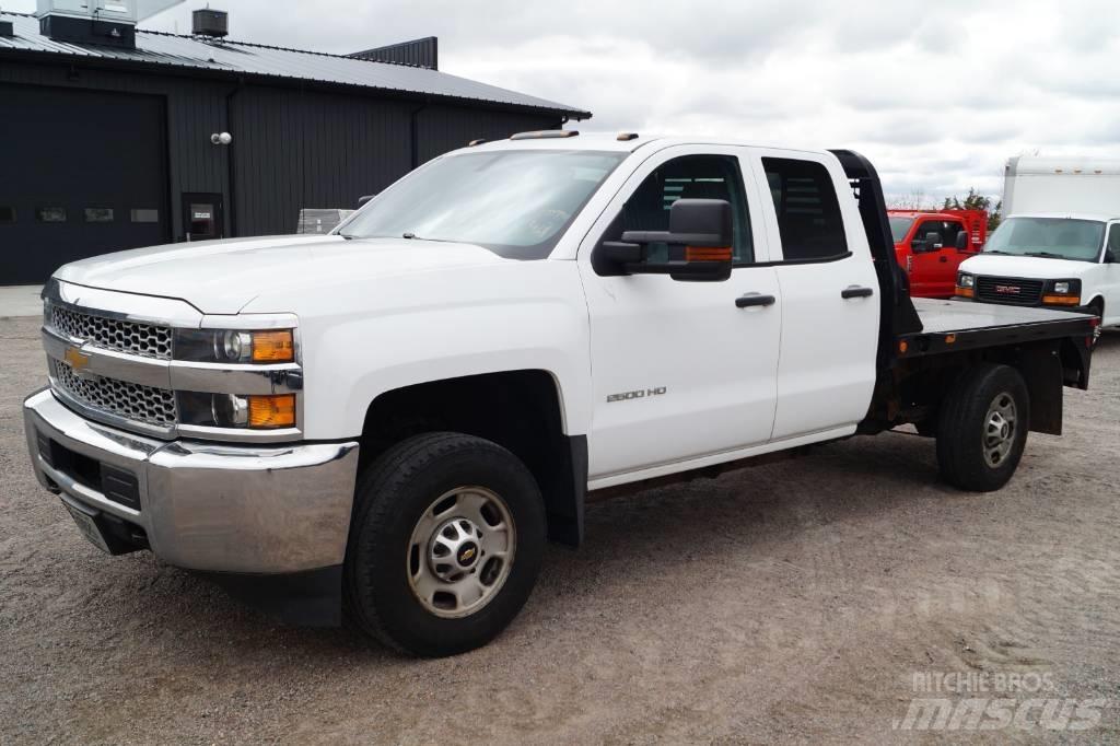 Chevrolet 2500 HD Flatbed/Dropside trucks