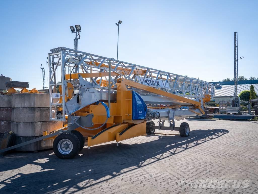 Potain IGO 30 Self erecting cranes