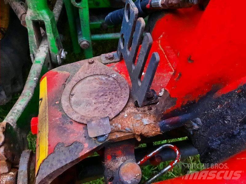 Kuhn MM1235T8010 Ploughs
