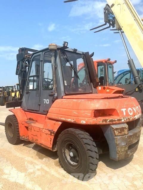 Toyota 5 FD 70 Diesel trucks