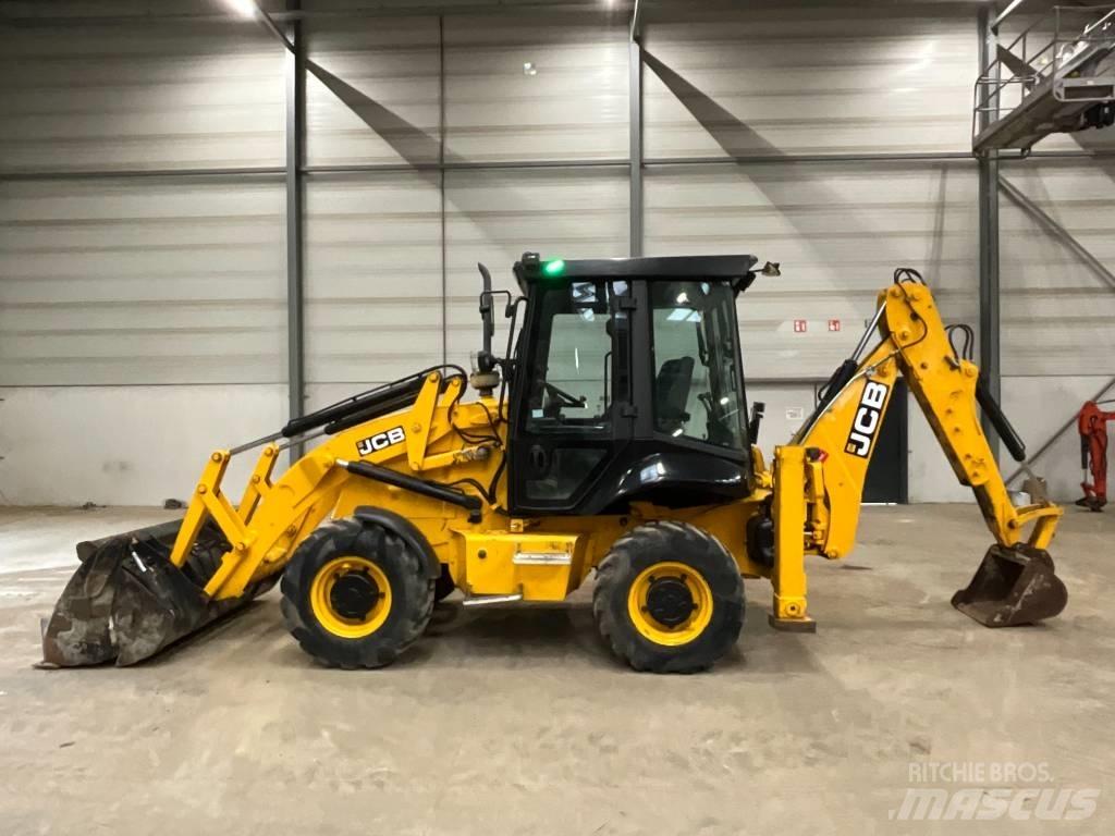 JCB 2 CX TLB's