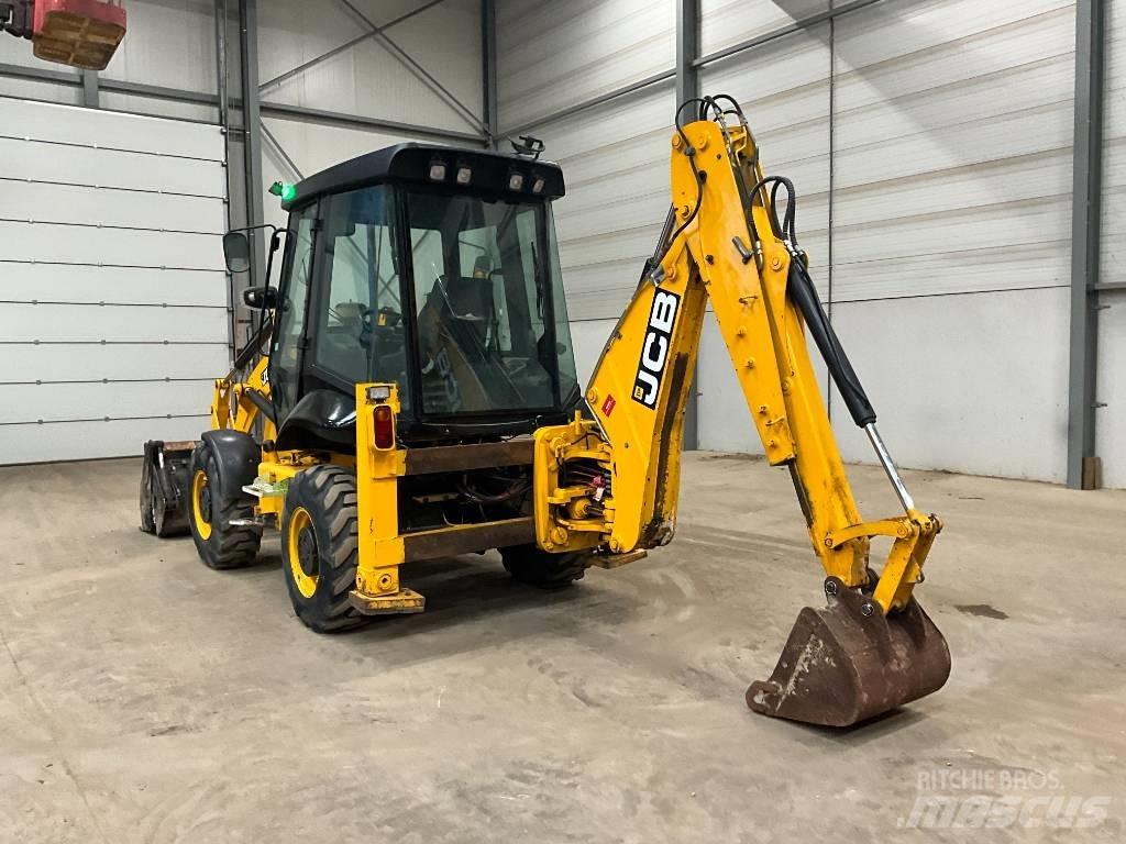 JCB 2 CX TLB's