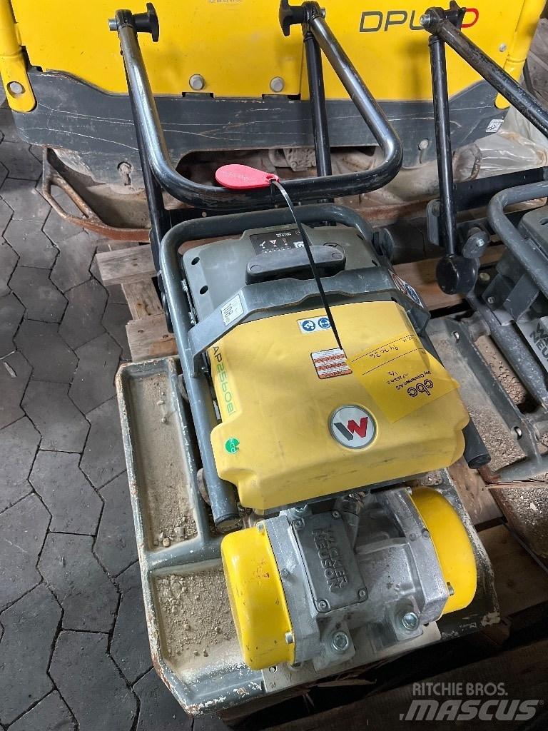 Wacker El AP2560E Vibrator compactors