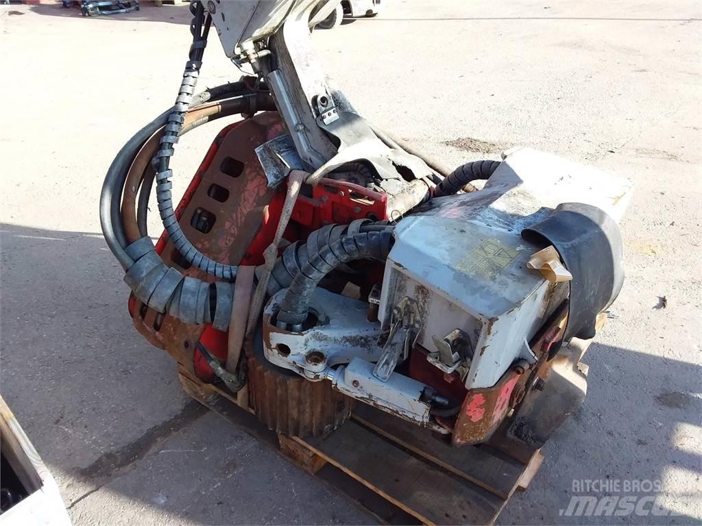 Log Max 4000T Harvester heads