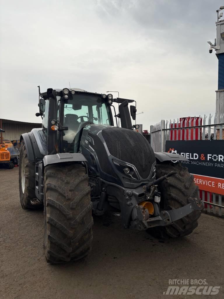 Valtra T 254 Tractors
