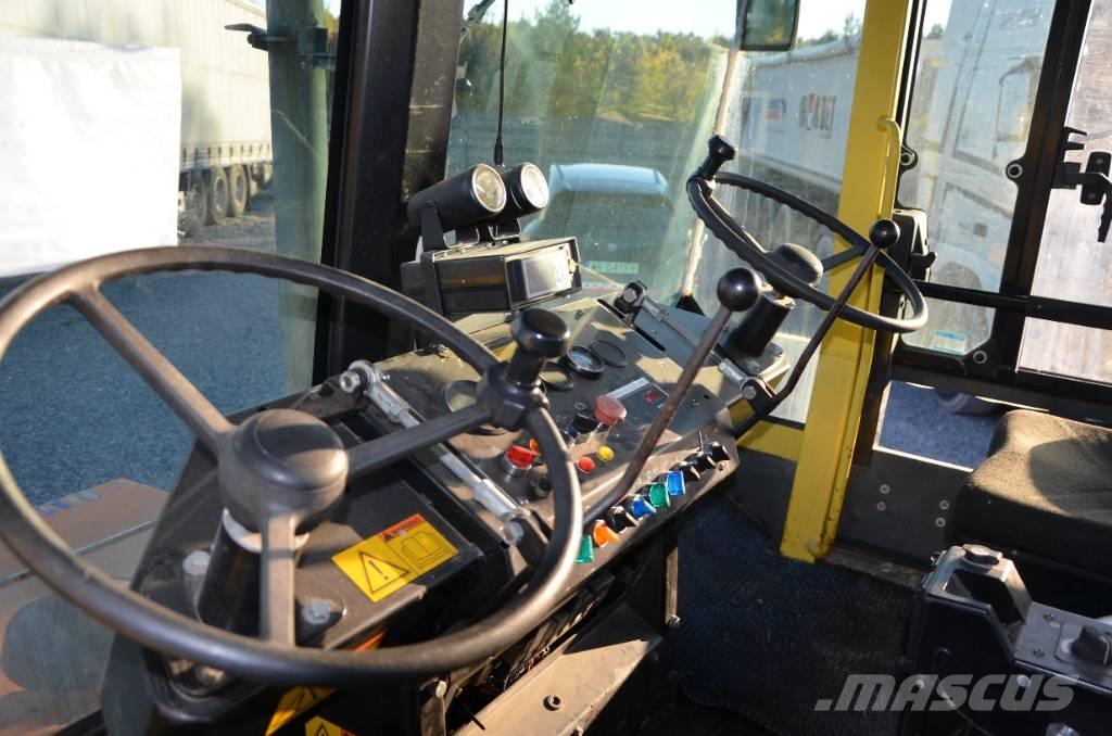 Dynapack CS142 Twin drum rollers