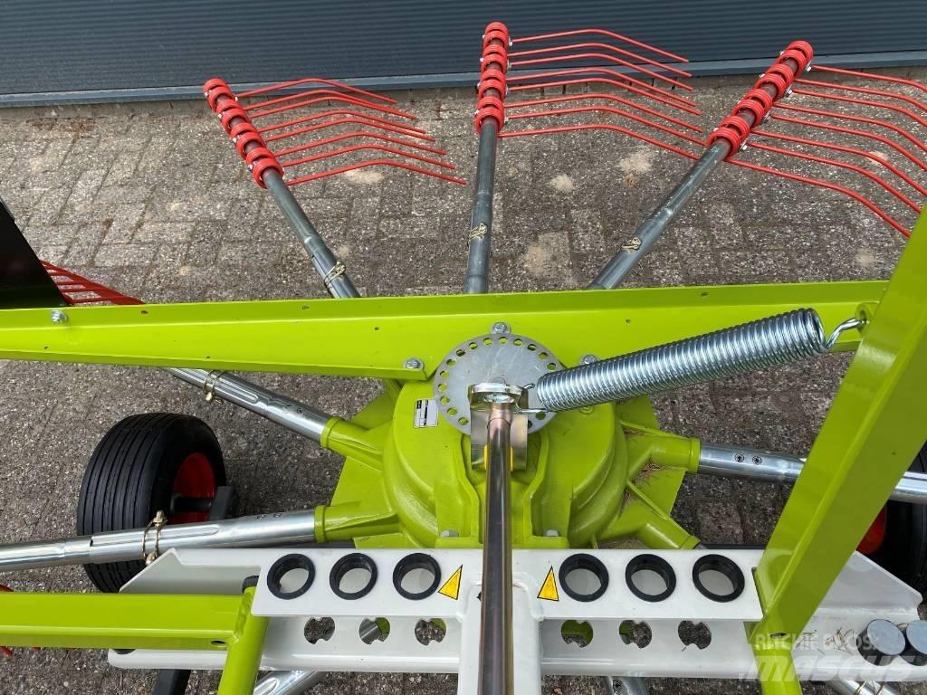 CLAAS liner 370 Windrowers