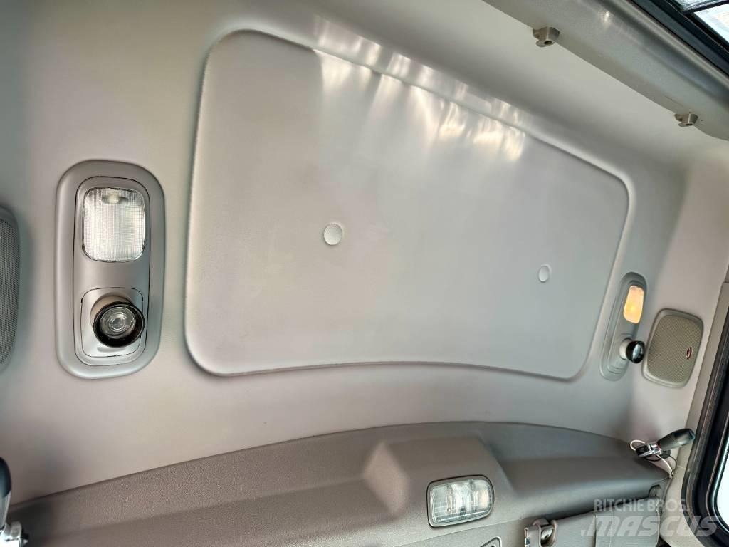 Peterbilt 388 Truck Tractor Units
