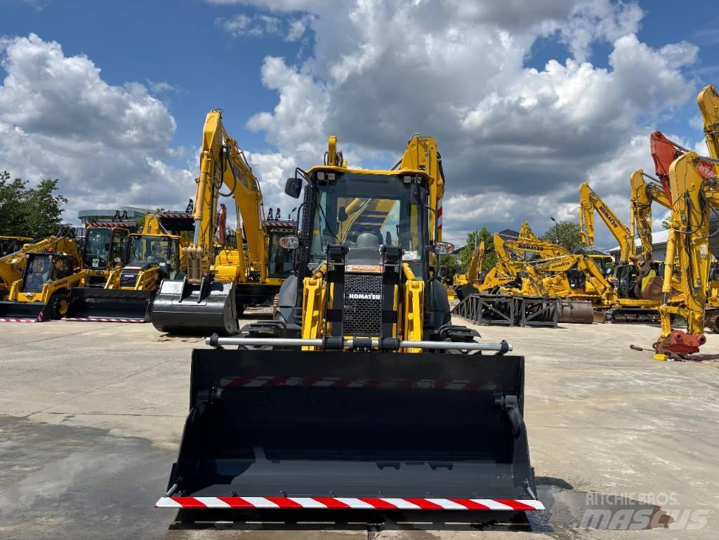 Komatsu WB93R-8E0 TLB's