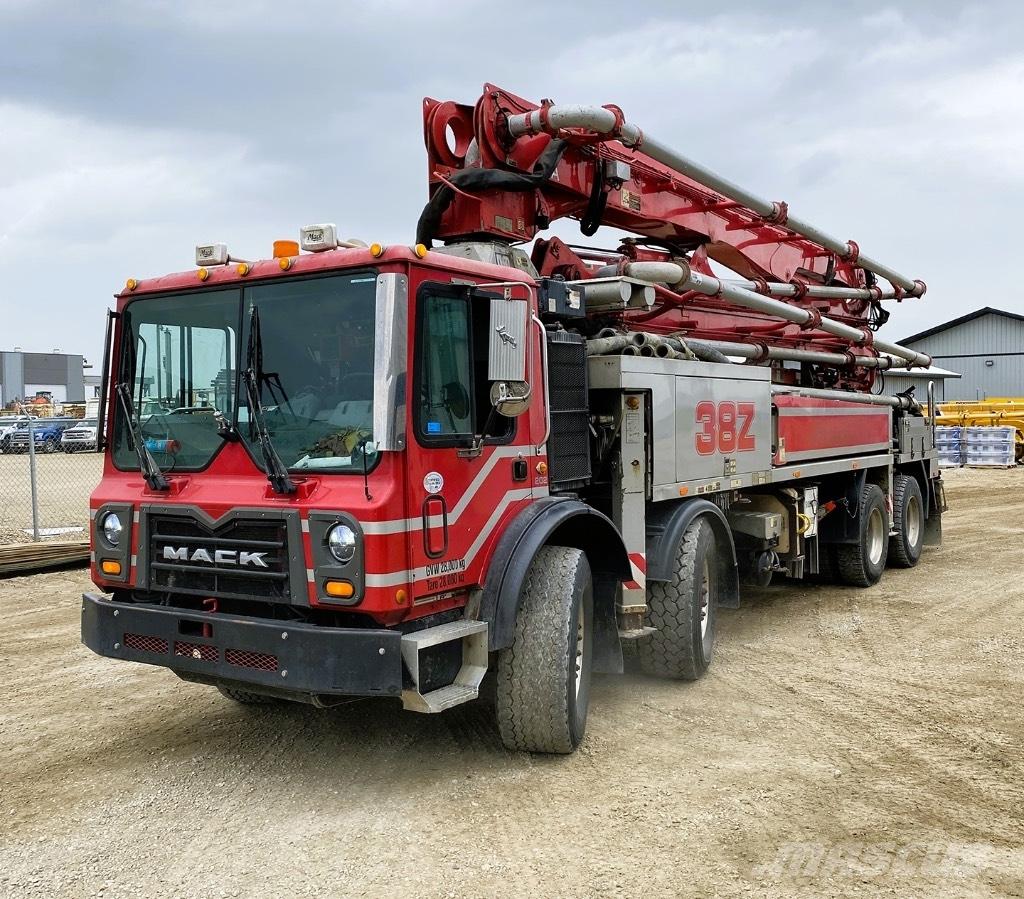 Putzmeister (#202) 38M Concrete pumps
