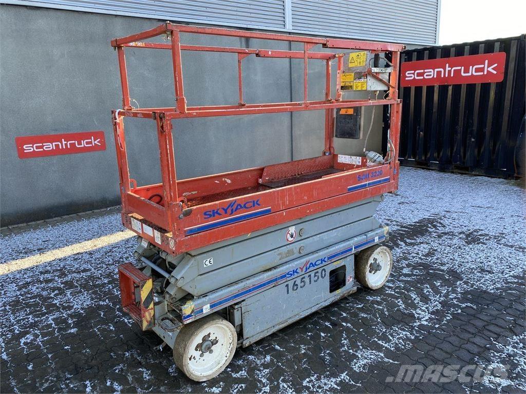 SkyJack SJ3219 Scissor lifts