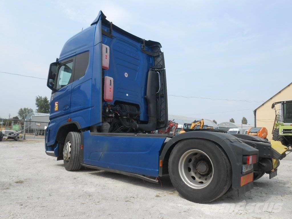 Ford F-Max Truck Tractor Units