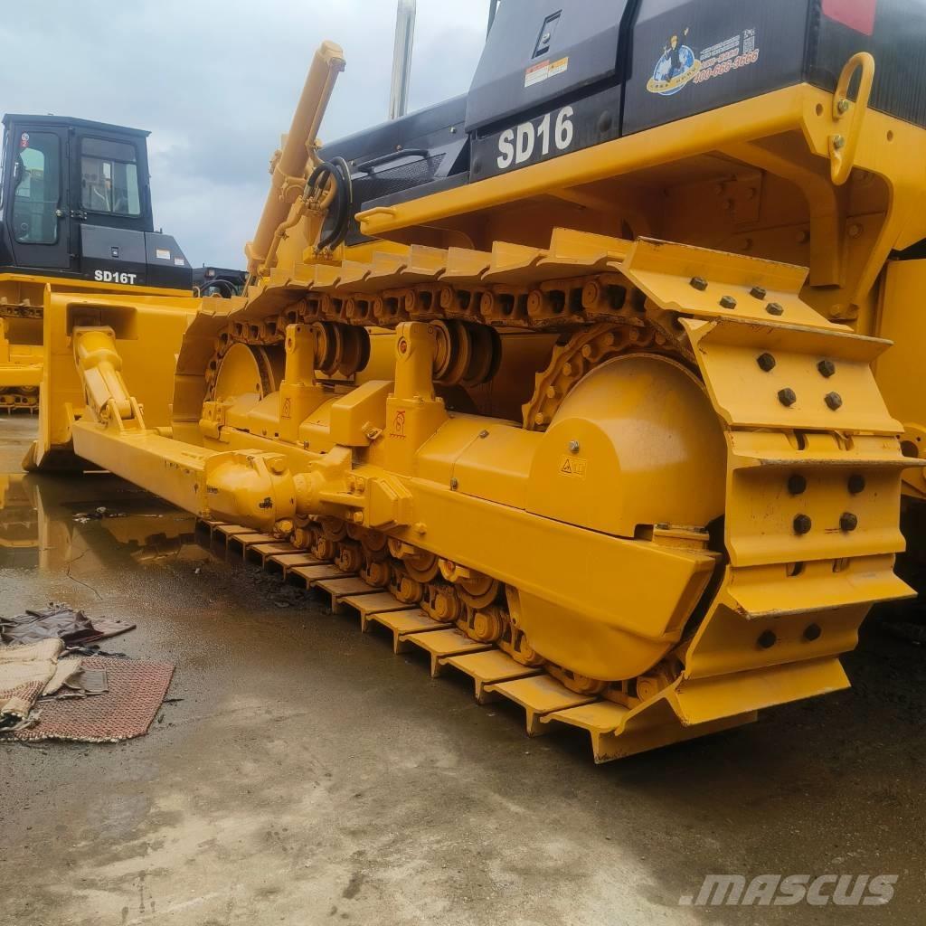 Shantui SD 16 Crawler dozers
