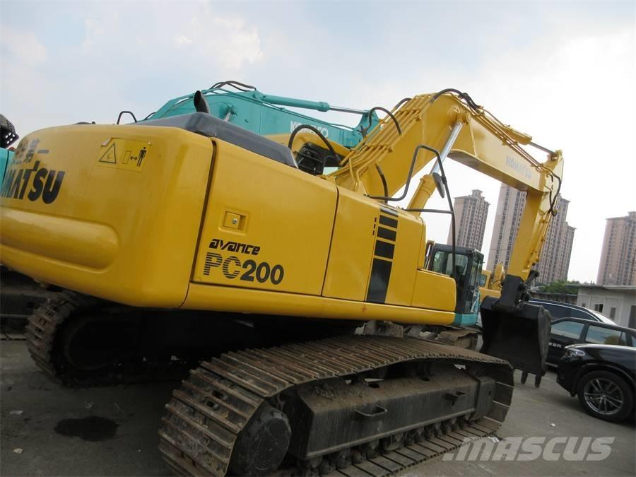 Komatsu PC 200-6 Crawler excavators