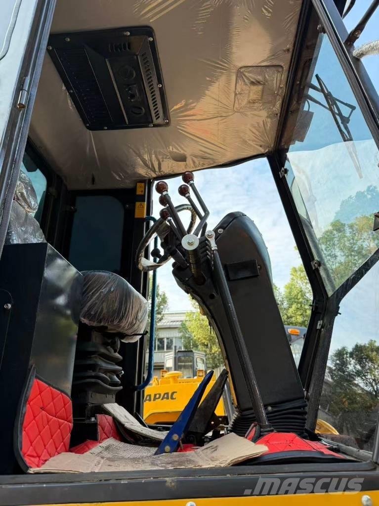 XCMG GR 1803 Graders