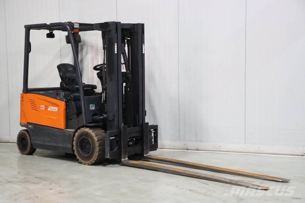 Doosan B25X-7 Electric forklift trucks