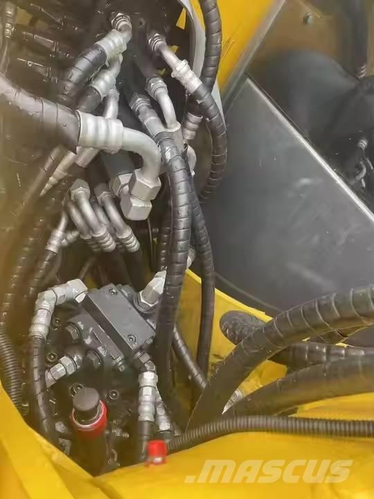 Komatsu PC70-8 Midi excavators  7t - 12t