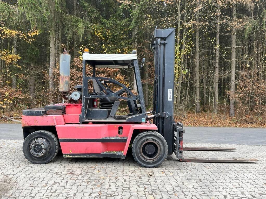 Clark DPL 60 Diesel trucks
