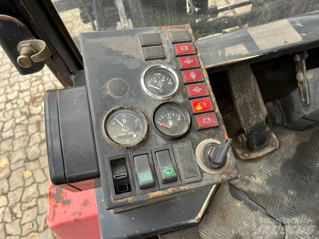 Clark DPL 60 Diesel trucks