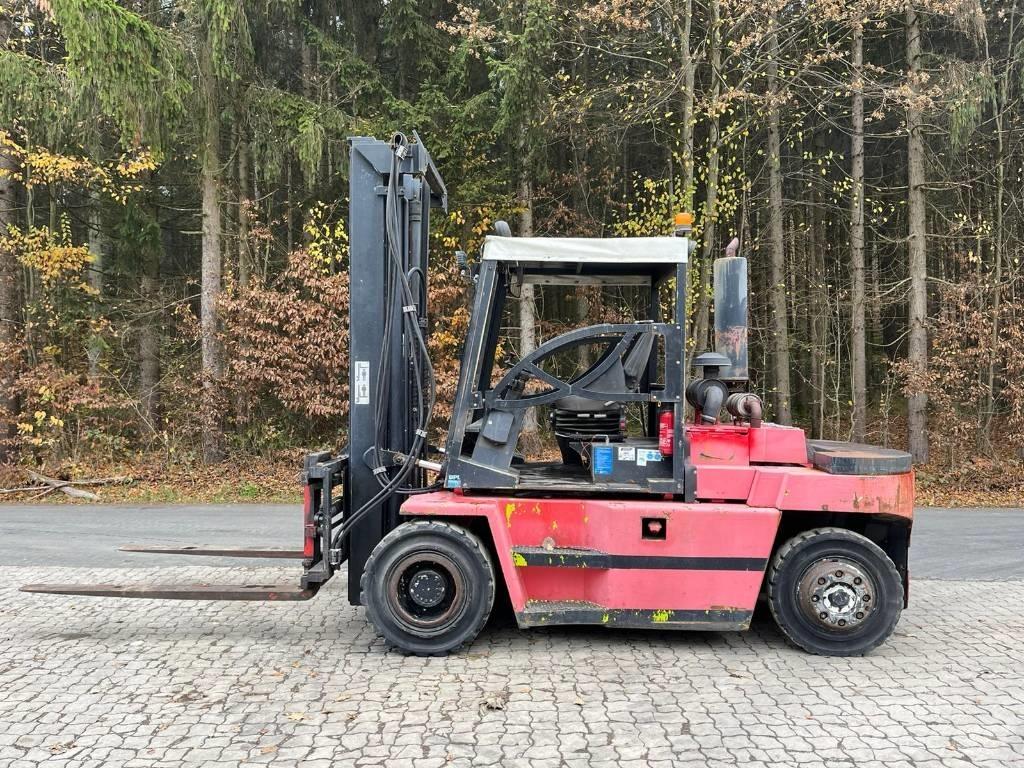 Clark DPL 60 Diesel trucks