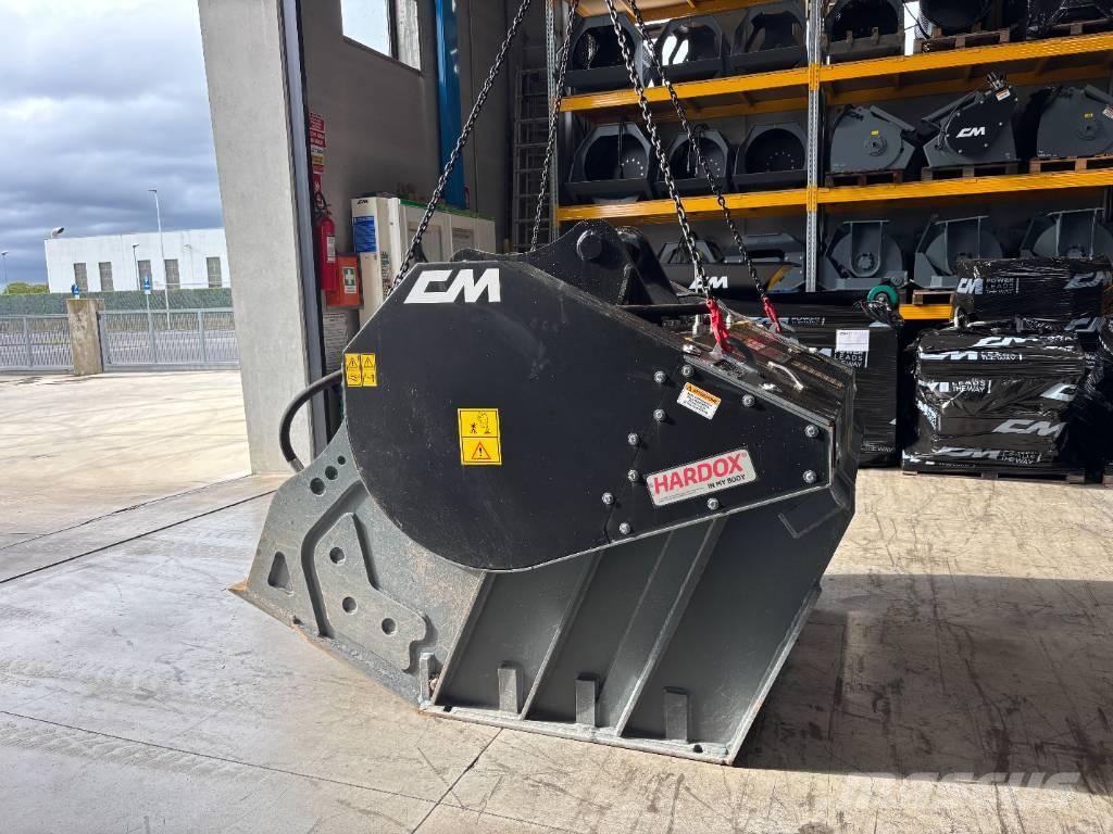 CM CBF 120 Crushing buckets