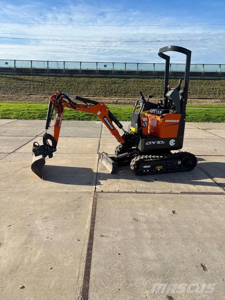 Doosan DX10Z Mini excavators < 7t