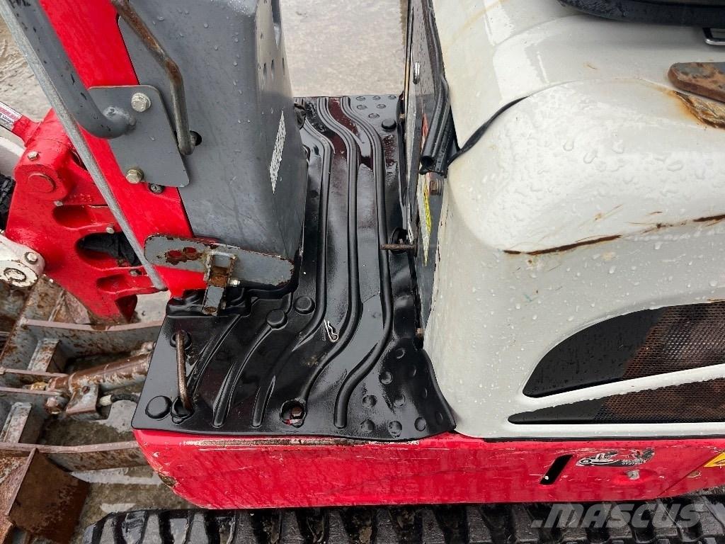 Takeuchi TB 210 R Mini excavators < 7t