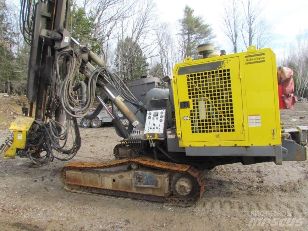 Atlas Copco ECM590RC Surface drill rigs