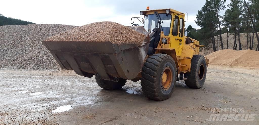 Cargadora volvo L90 Mini loaders
