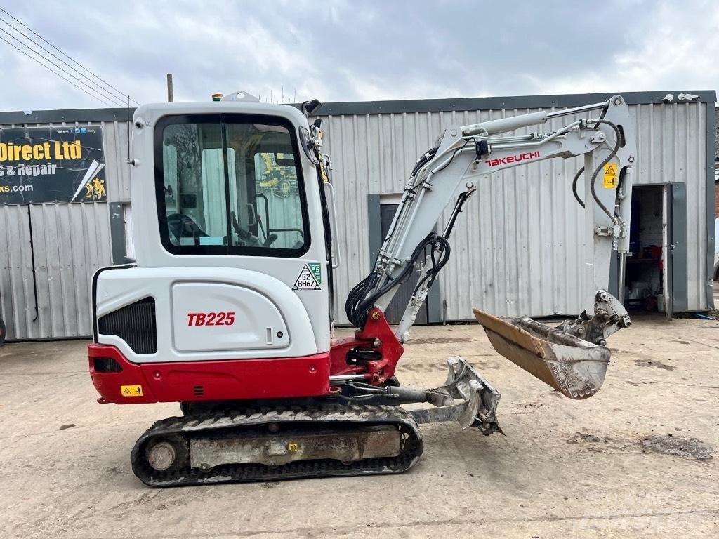 Takeuchi TB 225 Mini excavators < 7t