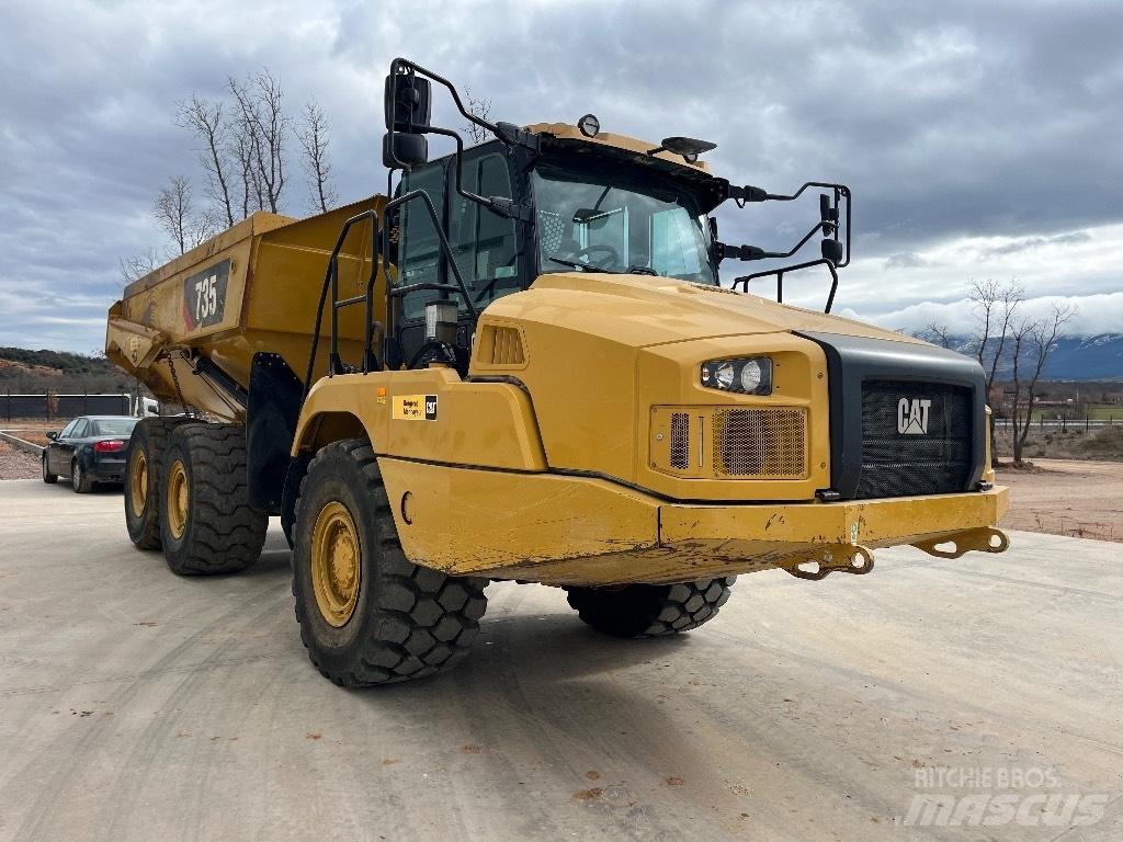 CAT 735 Articulated Haulers